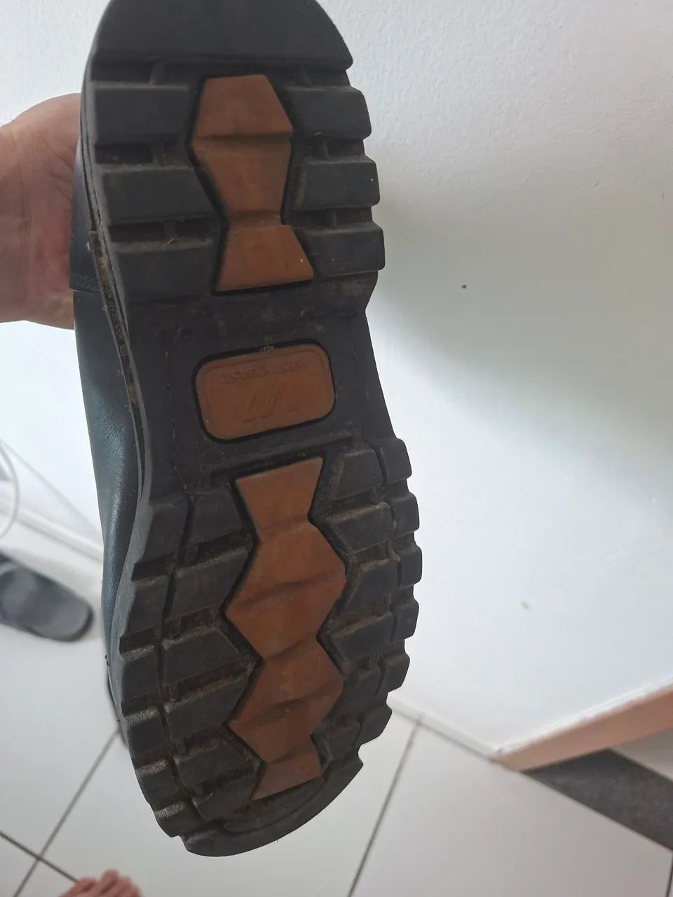 Bota coturno West coast em ótimo  estado - Foto 2