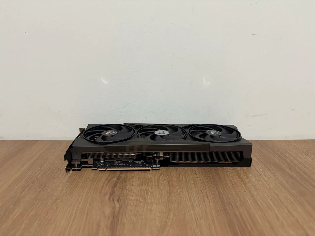 RTX 5060 Ti MSI Gaming Trio OC - Foto 5