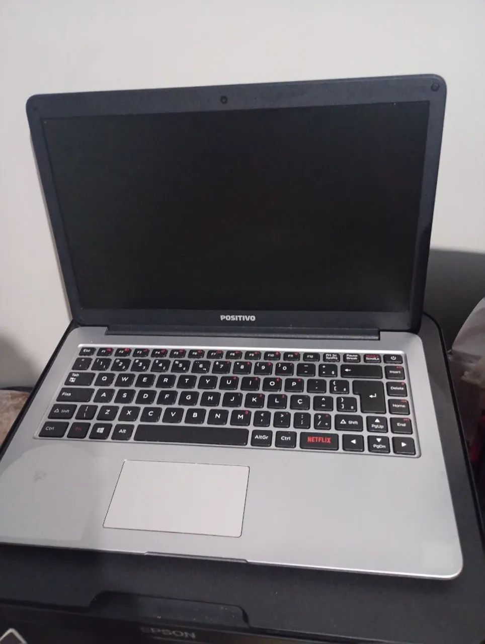 Notebook Positivo c/4gb HD 1Tera