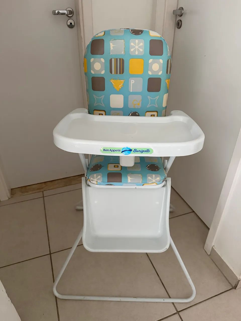 Cadeira alimentação  - Foto 2