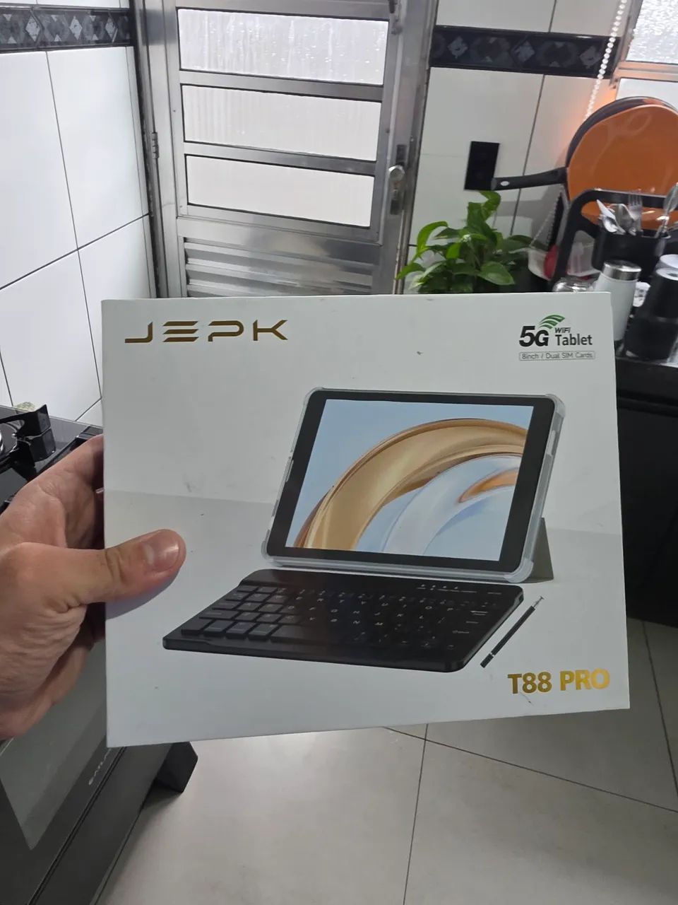 Tablet T88 Pro - 8GB RAM real + 512GB - Funciona chip, vem com teclado, caixa e caneta  - Foto 2