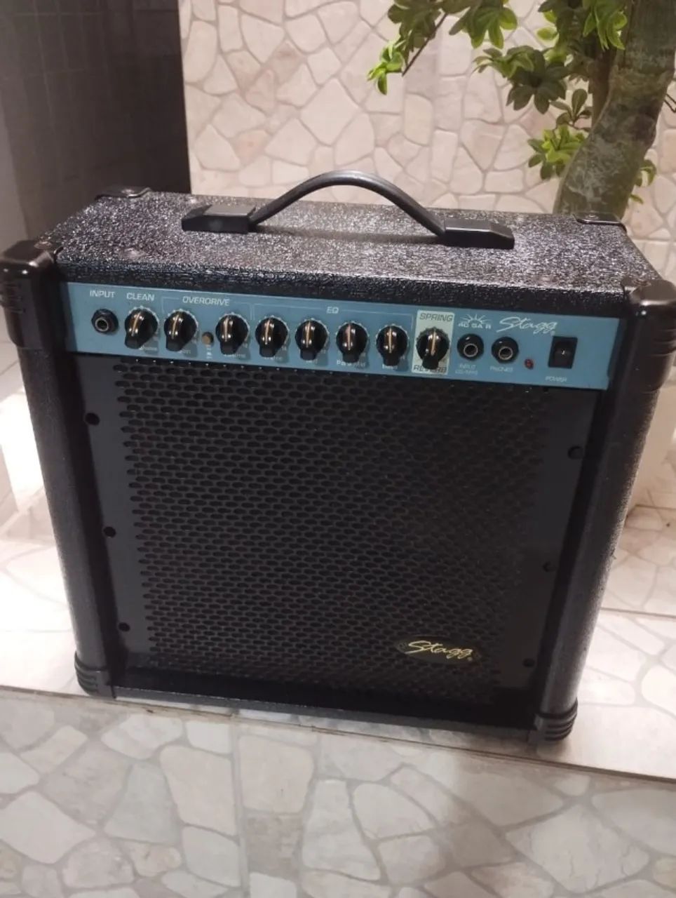 Caixa de guitarra Stagg 40w - Foto 4