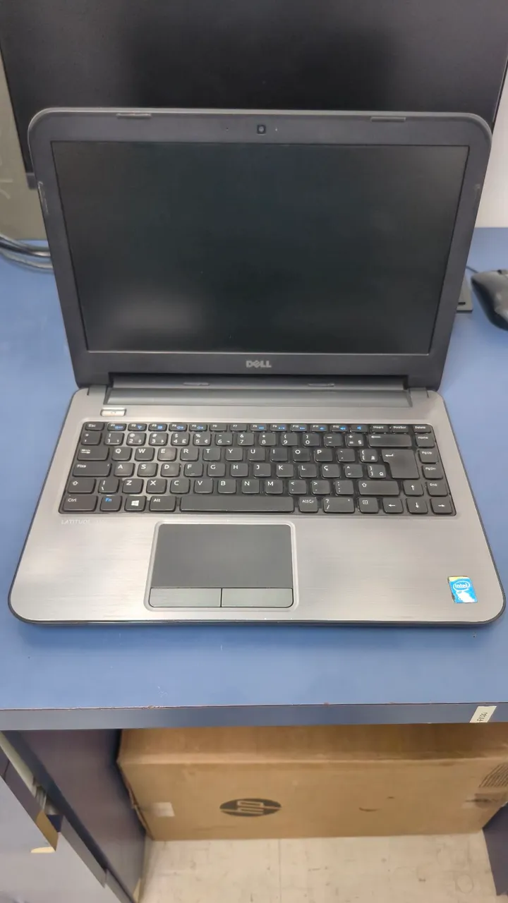 DELL 256GB SSD // 8GB RAM // WINDOWS11 // BATERIA 100% - Notebooks