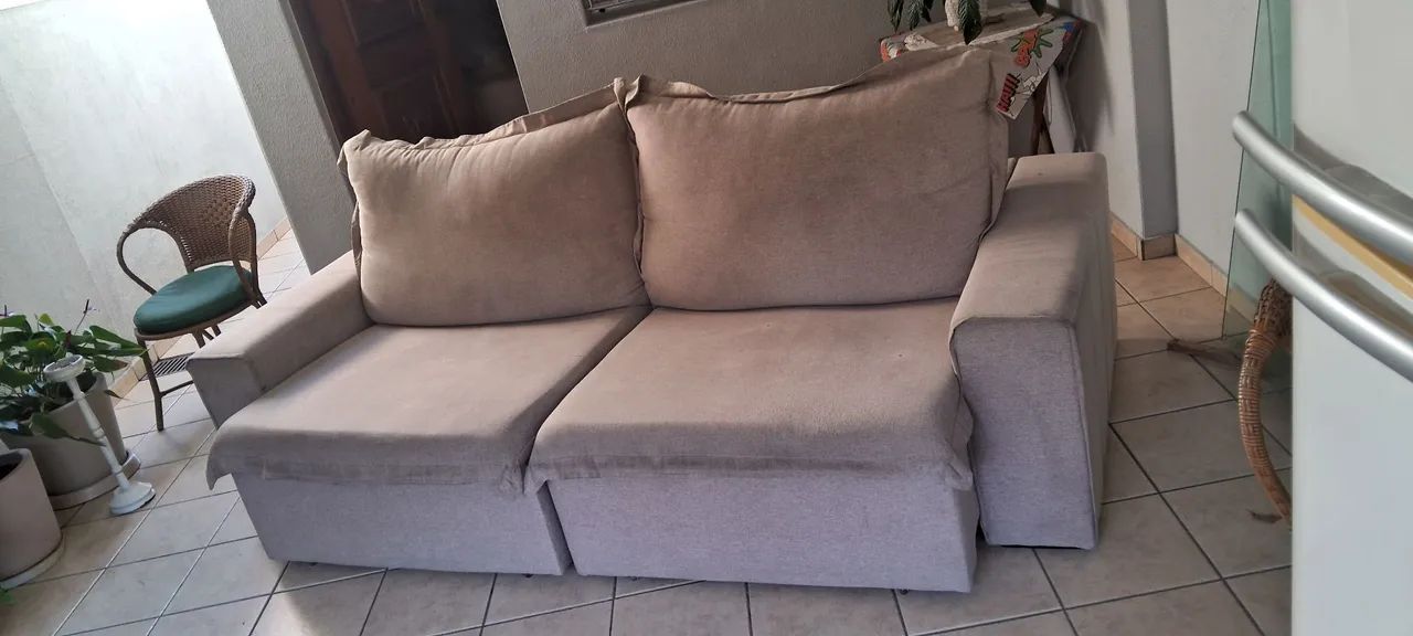 Sofa reclinável e retrátil 4 lugares ótimo estado  - Foto 3