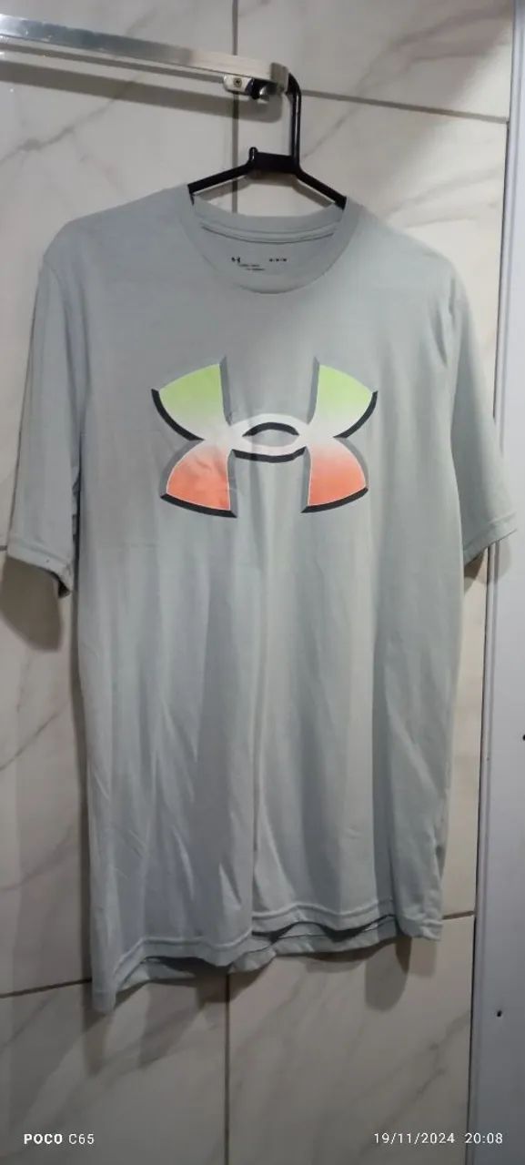 Camiseta UNDER ARMOUR 