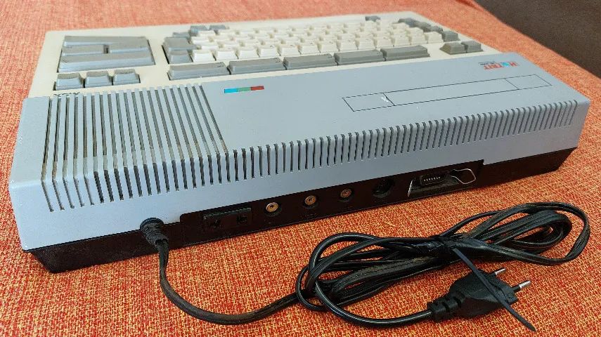 Computador Epcom Msx Hotbit Hb-8000 Branco - 64kb Ram - Testado