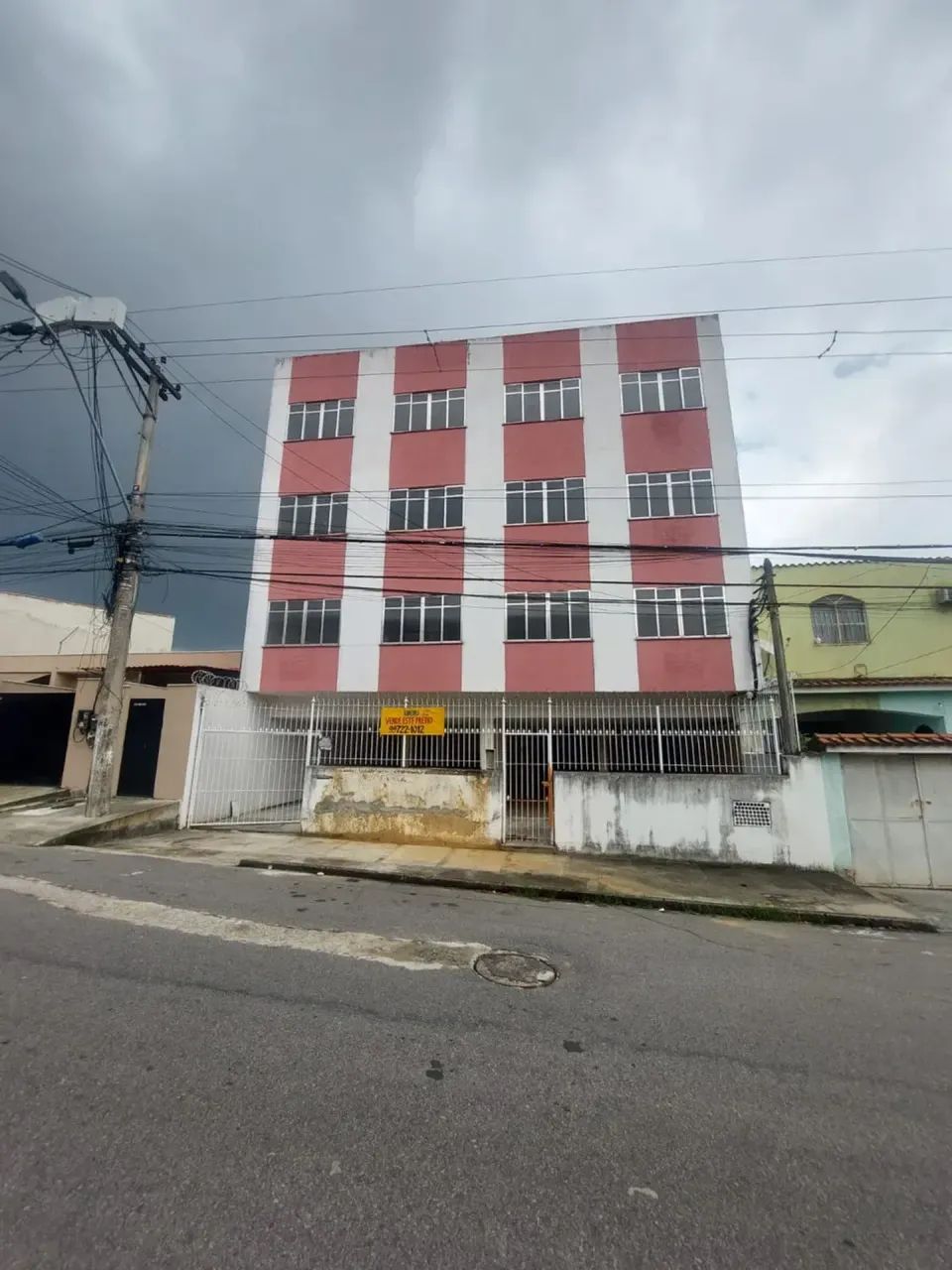 Vendo prédio com 12 aptos de 60 m² com 2 quartos em Mutuá - São Gonçalo - RJ