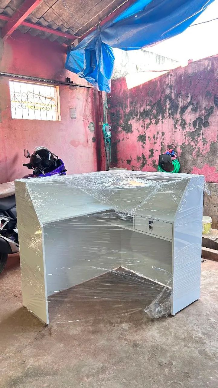 Balcão de atendimento em L 
