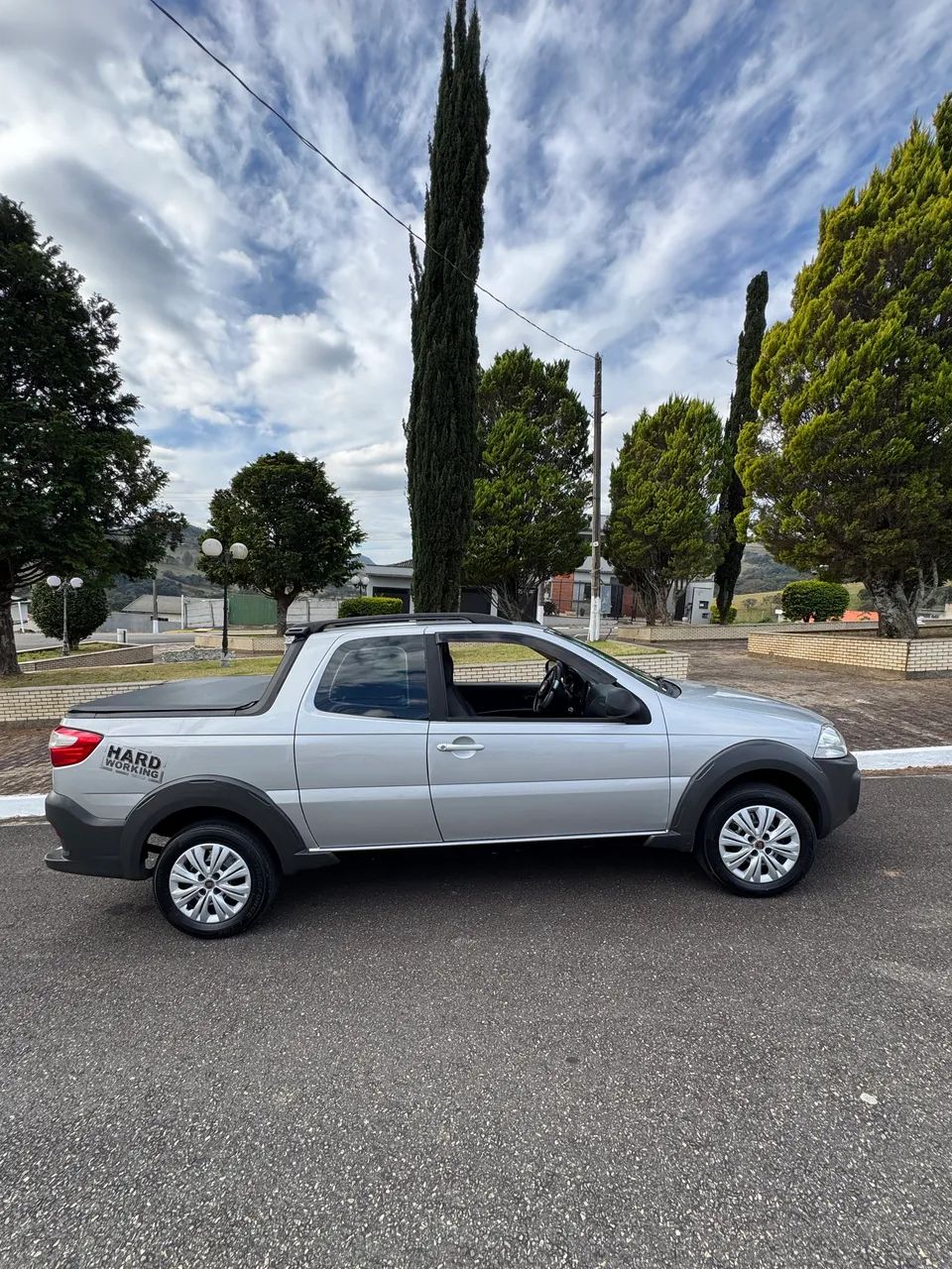 Fiat Strada Working Hard 1.4 Fire Flex 8V CD 2017 - Foto 3