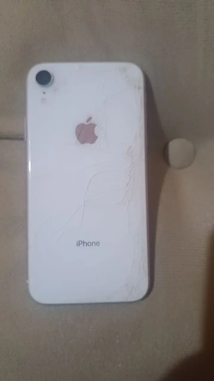 iPhone XR 64 GB  - Foto 3