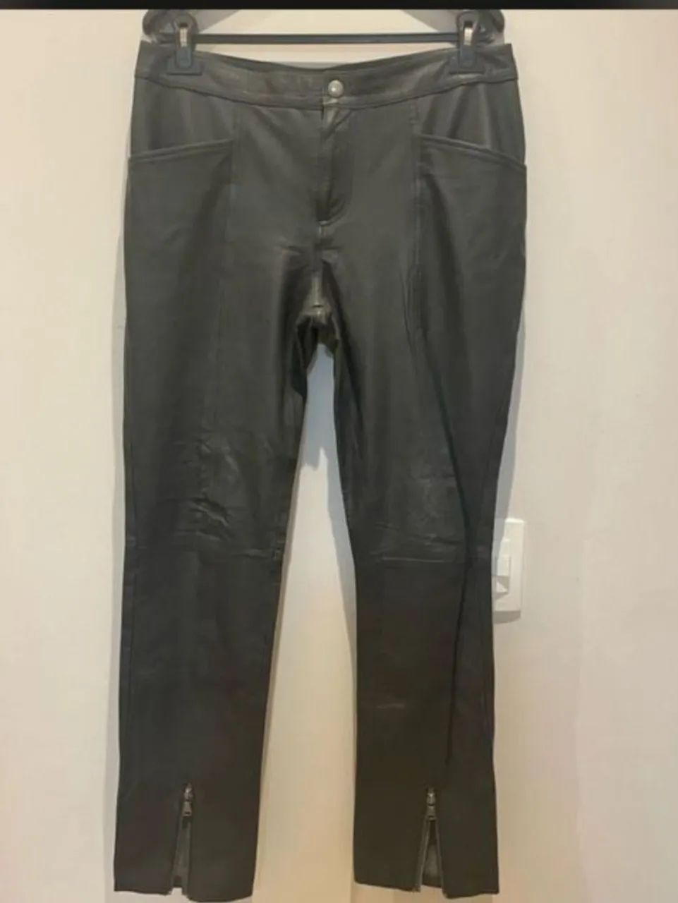 Calça Calvin klein de couro legitimo pelica 