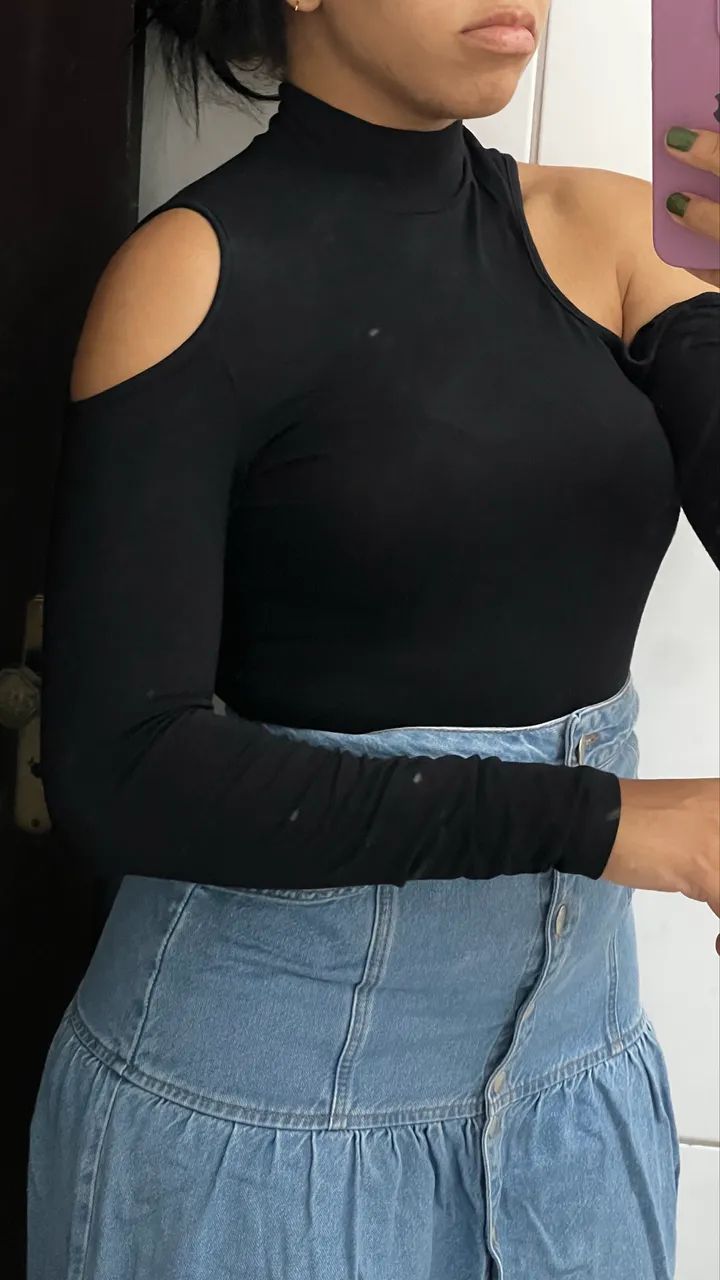 Blusa vazada preta 