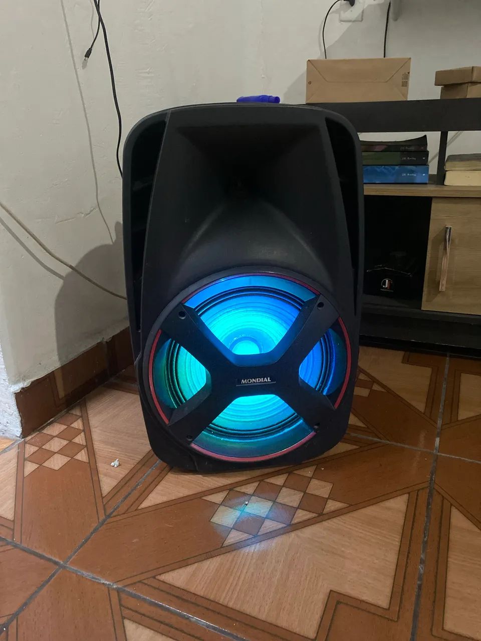 Caixa Amplificada Mondial Connect Power Plus Cm-550 com bateria interna 1