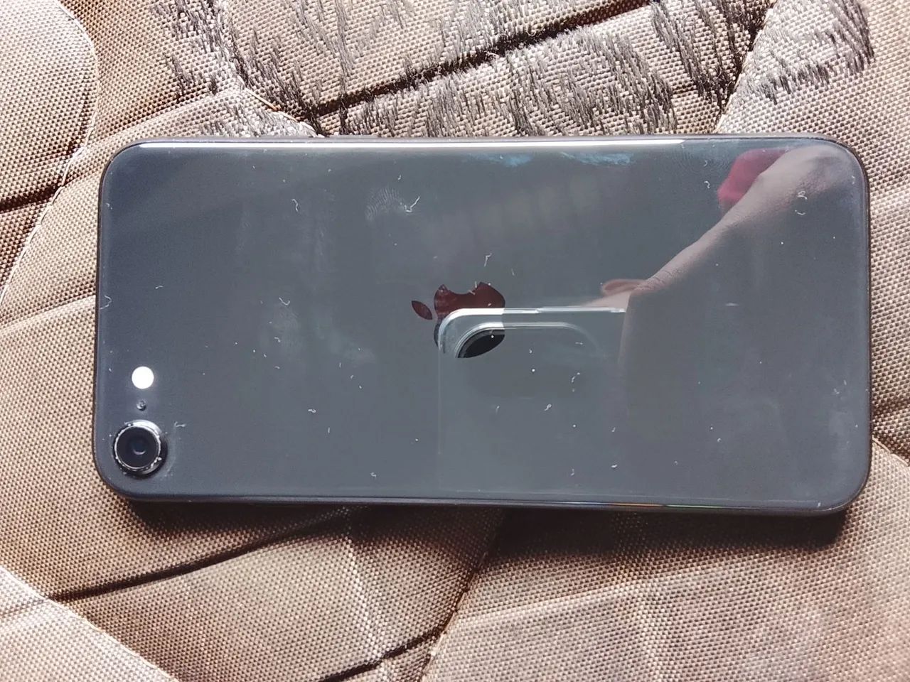 Vende-se iphone se 2 geração