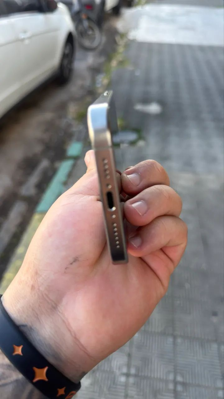 iPhone 15 PRO MAX TITANIUM - Foto 5