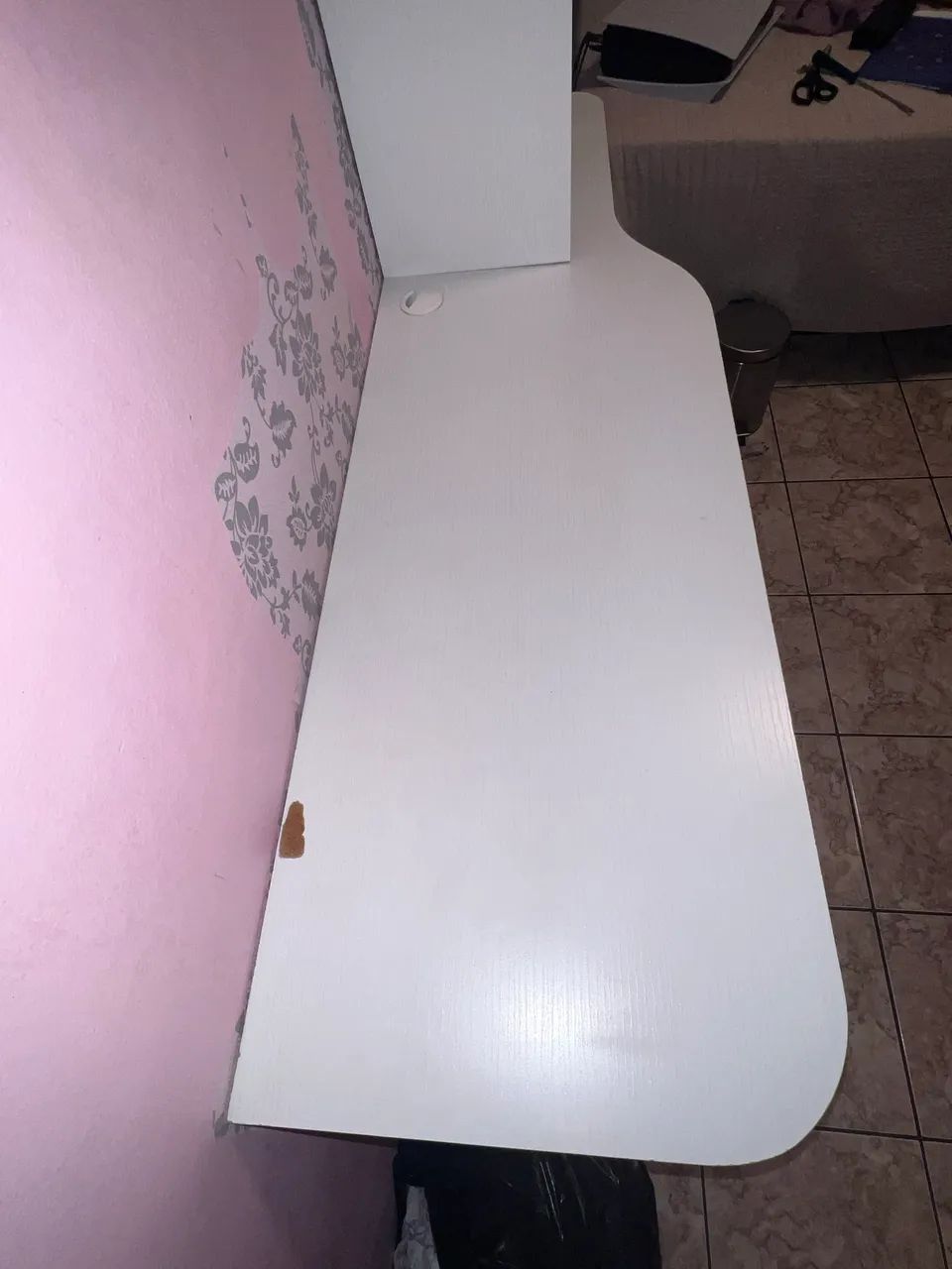 ESCRIVANINHA SUSPENSA BRANCA COM NICHOS - Foto 4