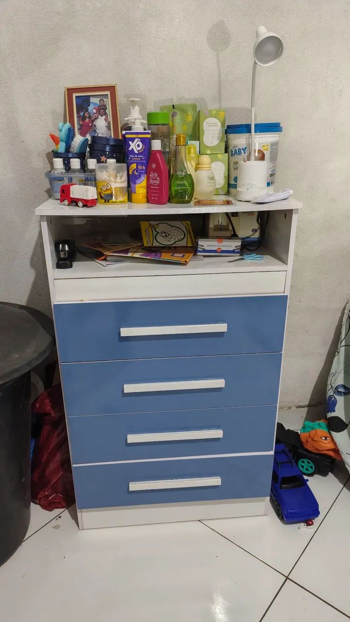 Vendo cômoda de criança 