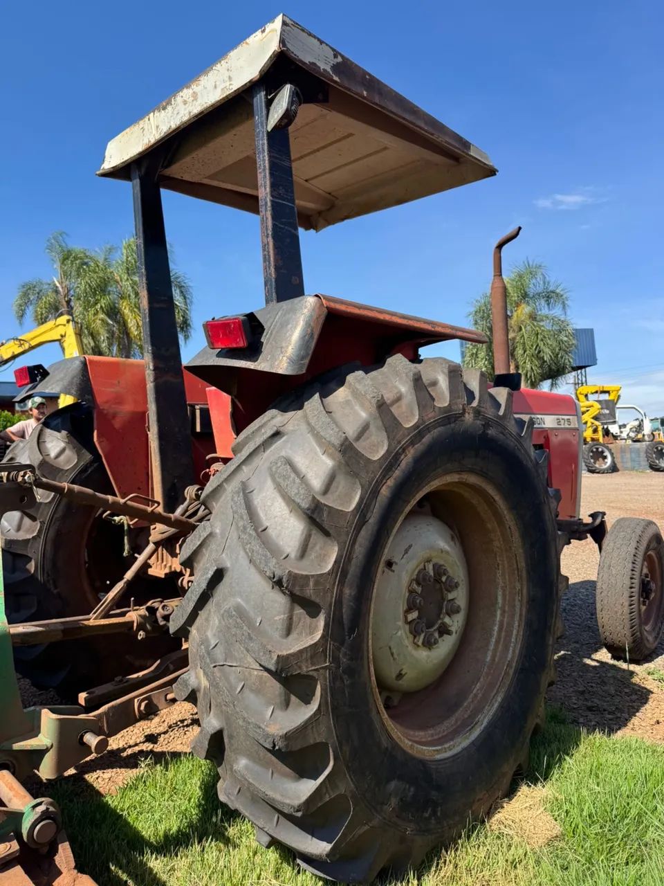 Massey Ferguson 275 com Trincha Vicon - Foto 2