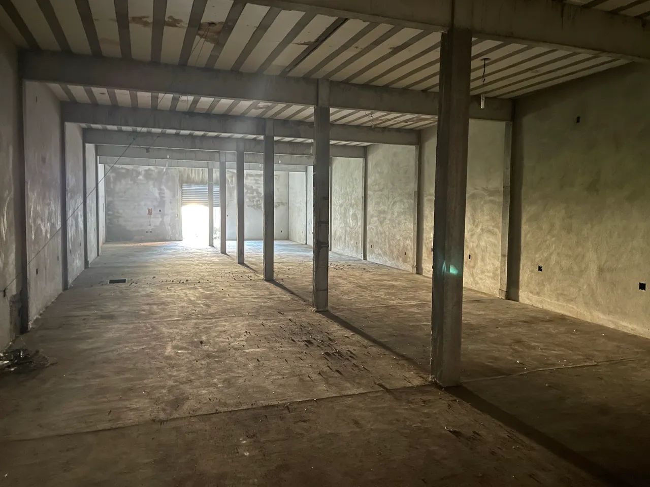 Galpão / Depósito com 436m² no Centro de Campos 