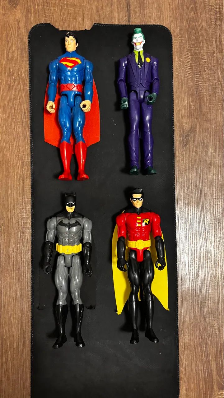 Kit 4 Bonecos DC Comics 30cm - Batman, Robin, Coringa e Superman - Foto 3