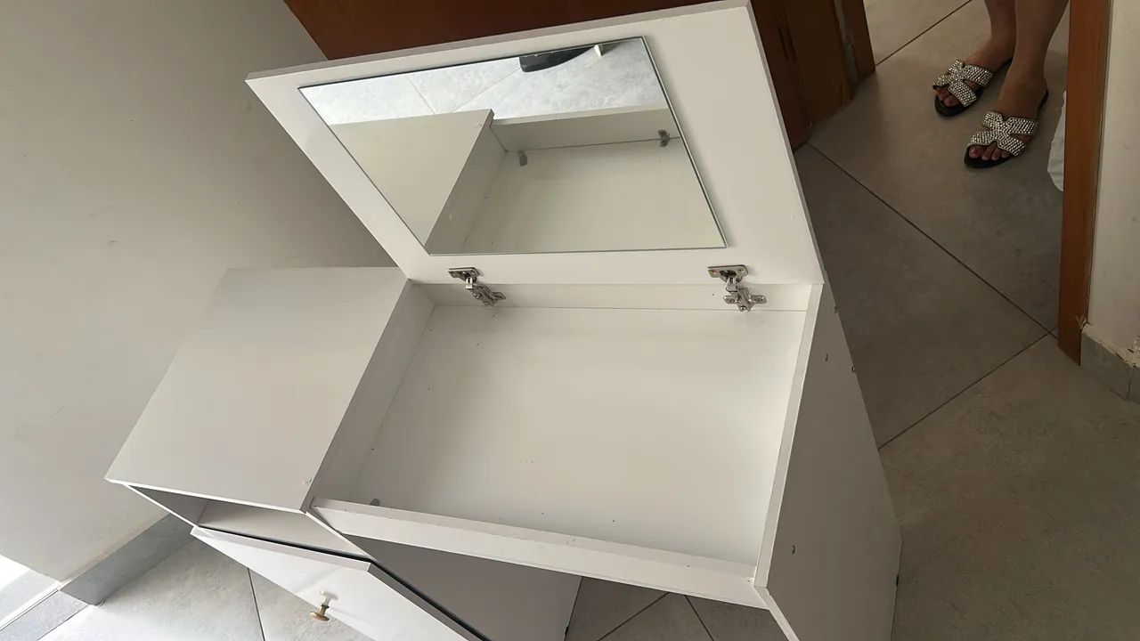 Penteadeira, armário, painel, sofá  - Foto 4
