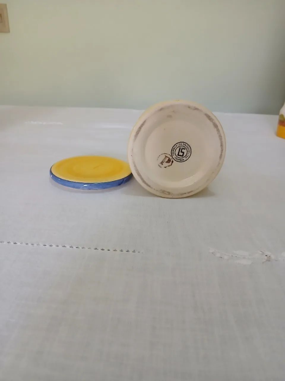 Desapego da Dri Stelling - Pote com tampa, cerâmica Luiz Salvador - Foto 2