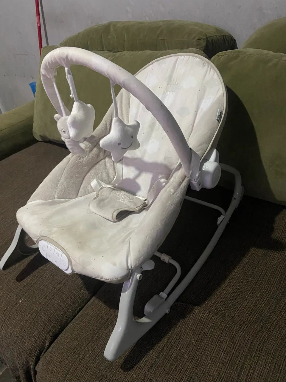 Vendo cadeirinha que vibra e toca - Foto 2