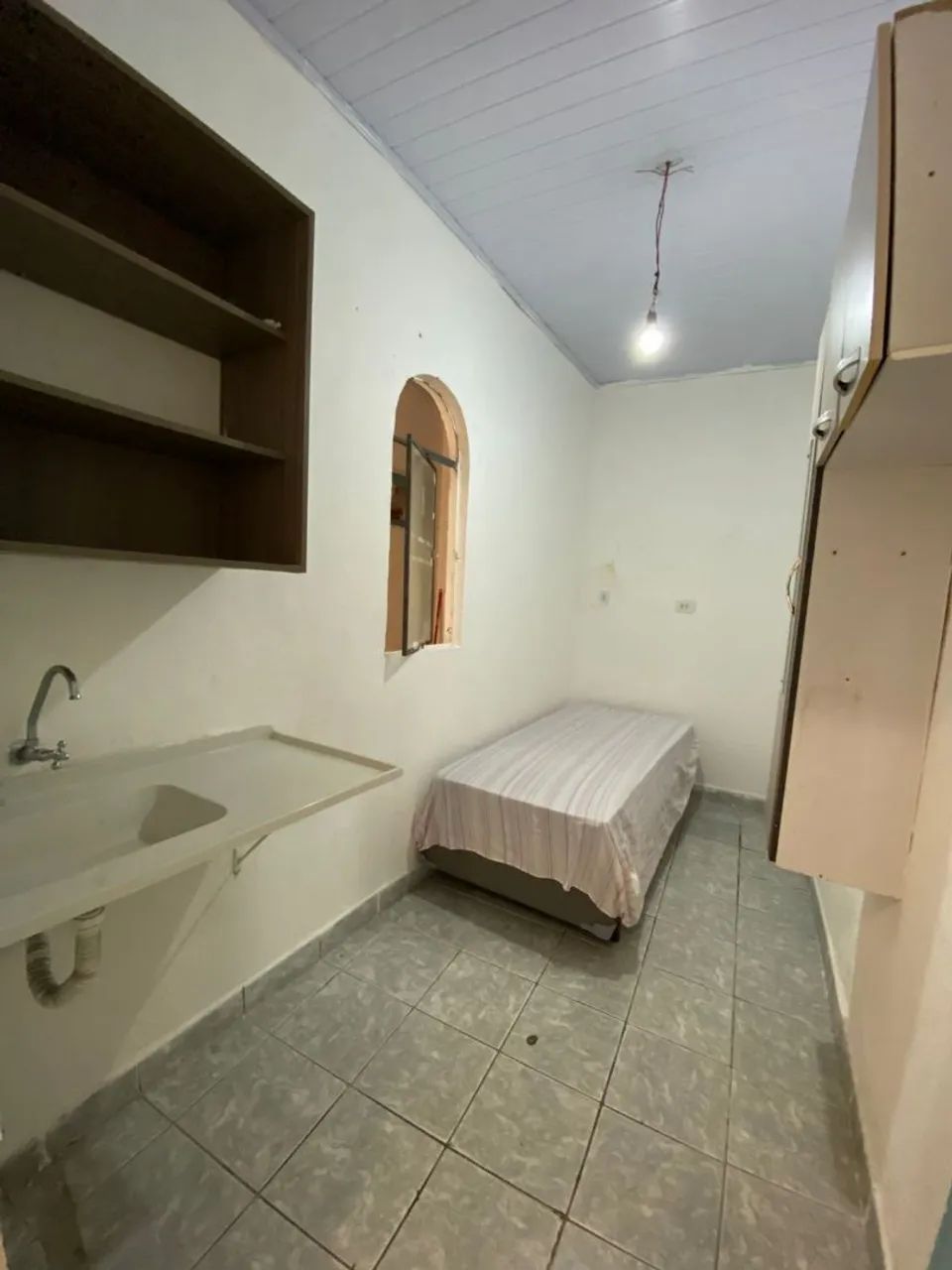QUARTO NO CENTRO!!!