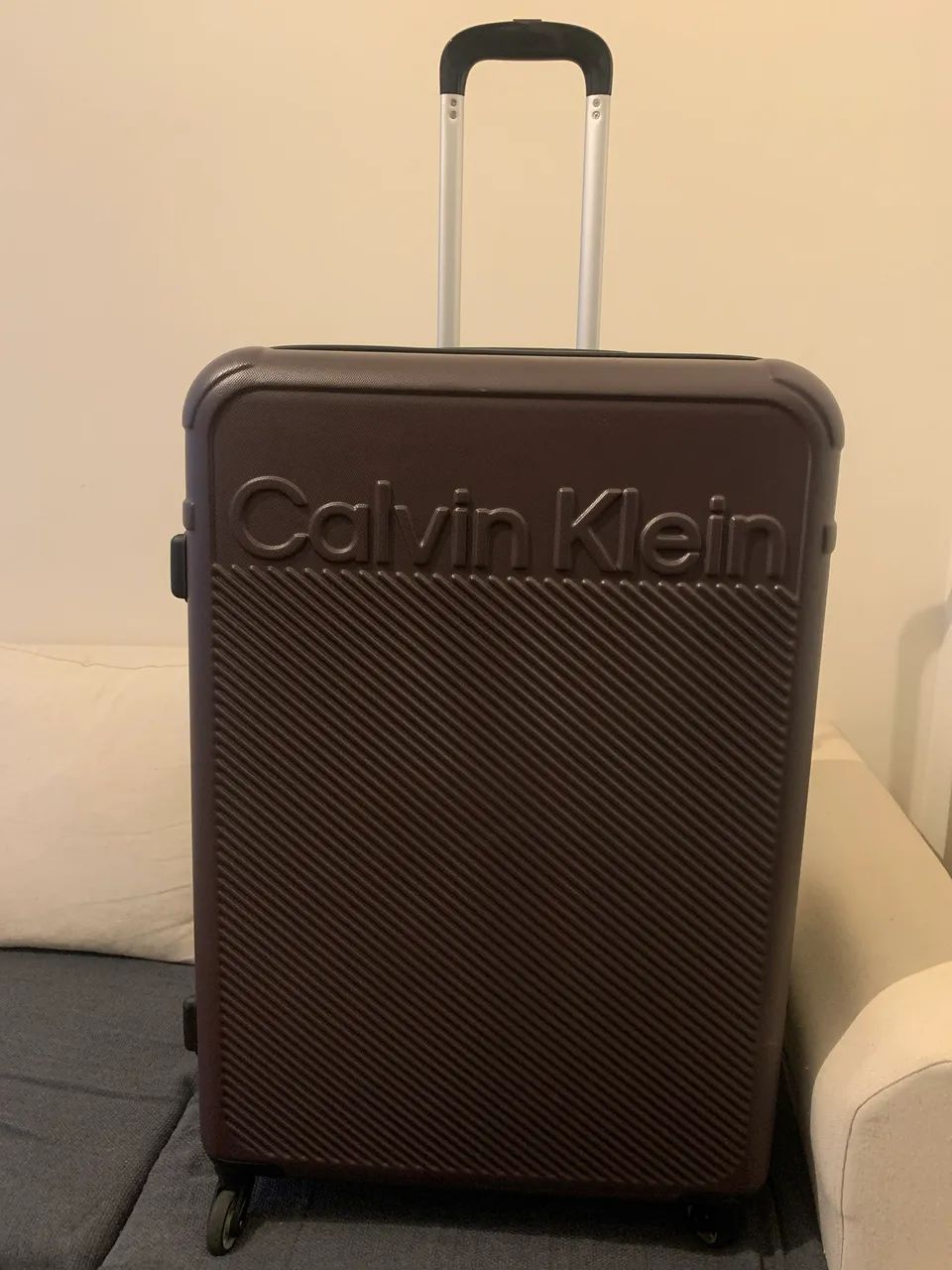 Mala Calvin Klein  - 23kg - Original EUA - Foto 5