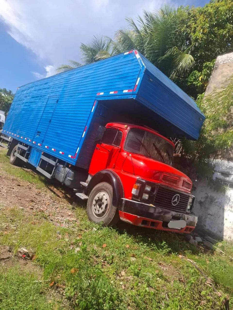 Caminhão Mercedes 1113