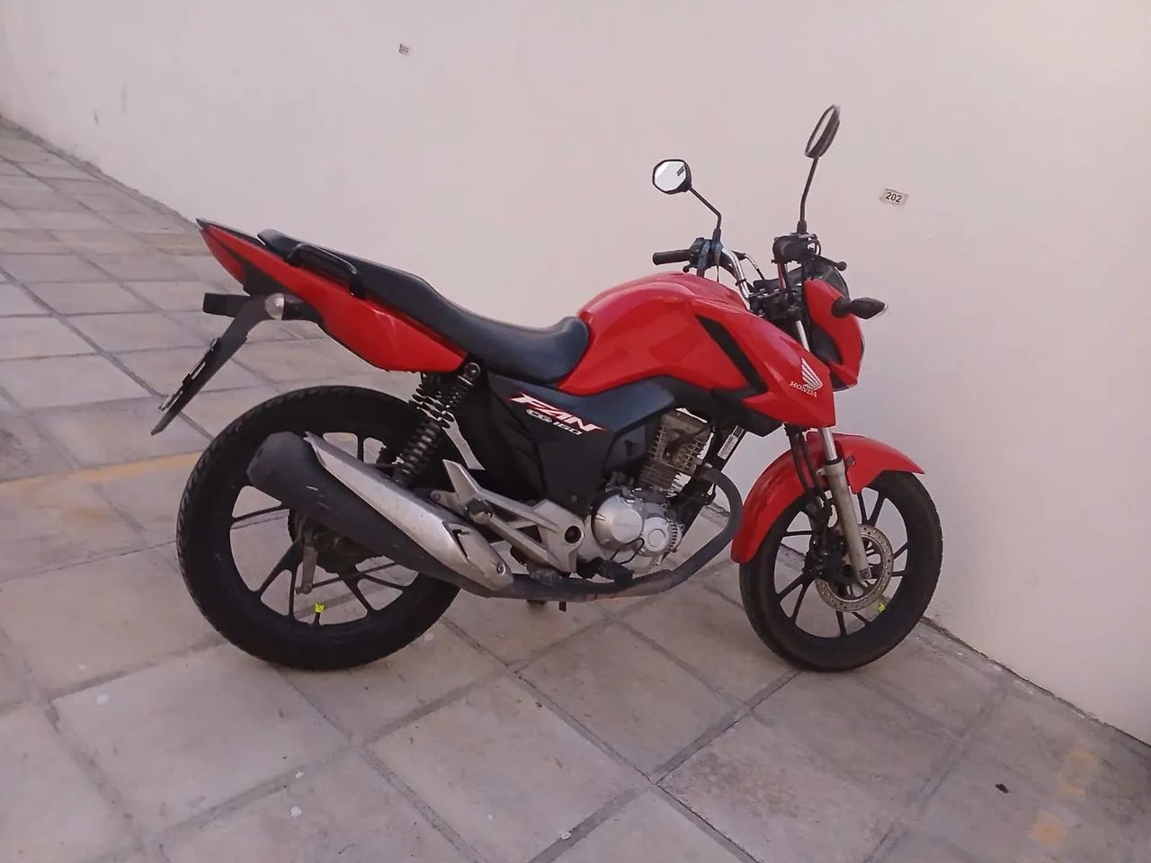 FAN 160 ALIENADA
