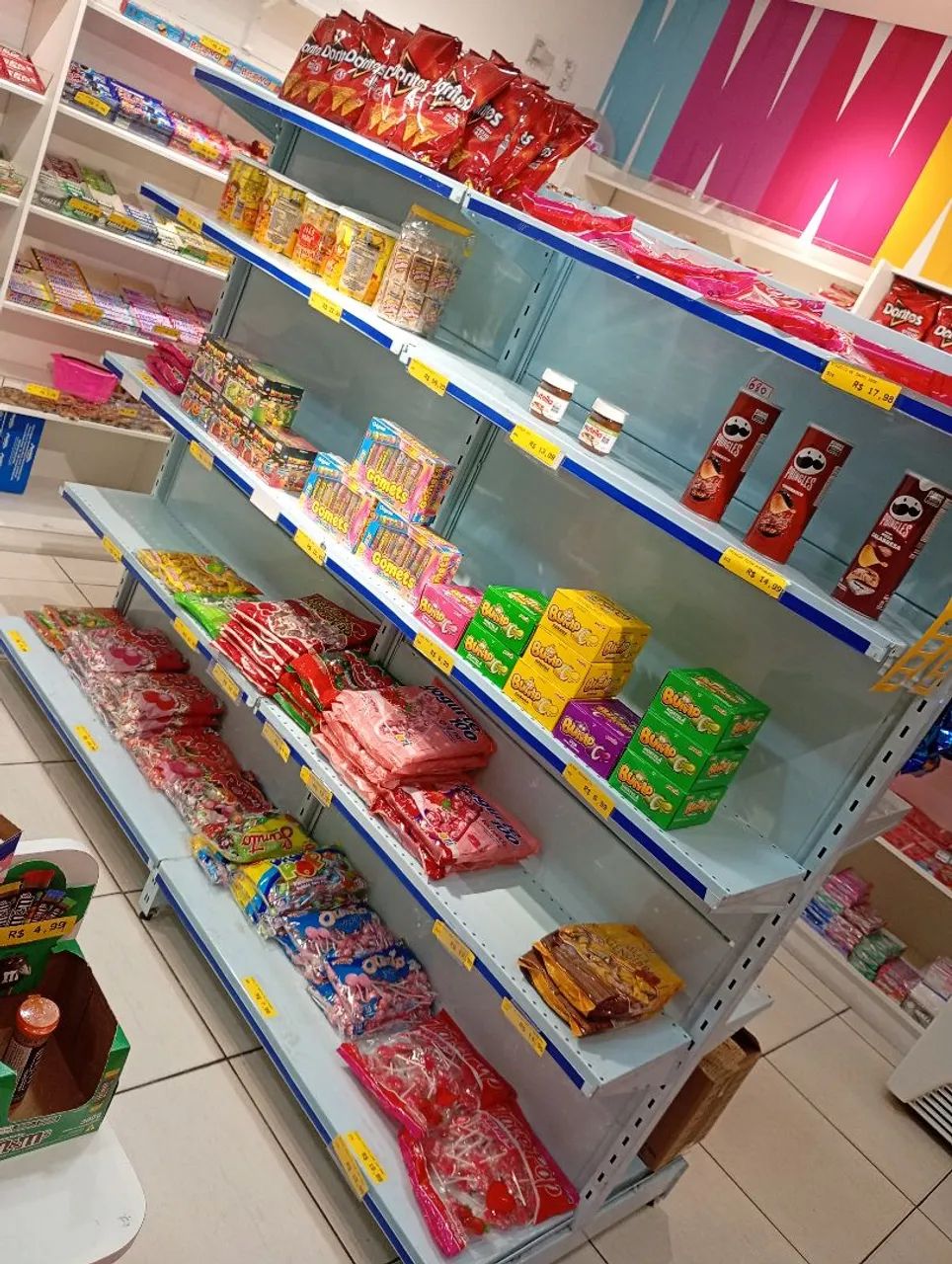 Gôndola 5 divisão baixei pra vender rapido