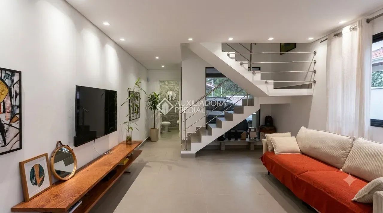 Imóvel para aluguel possui 152 metros quadrados com 3 quartos