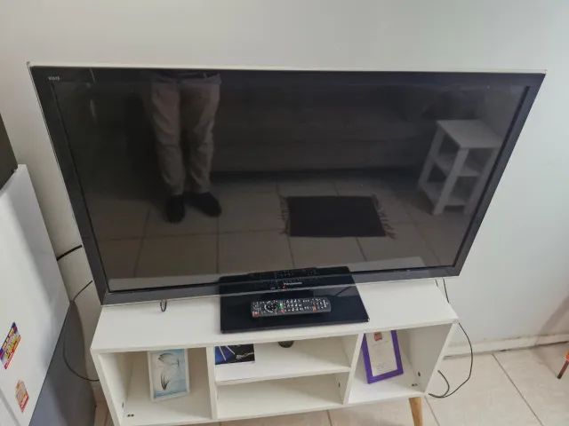 TV Panasonic 42" - Com Linha na Tela (Mod:TC-L42E5BG) - Foto 3