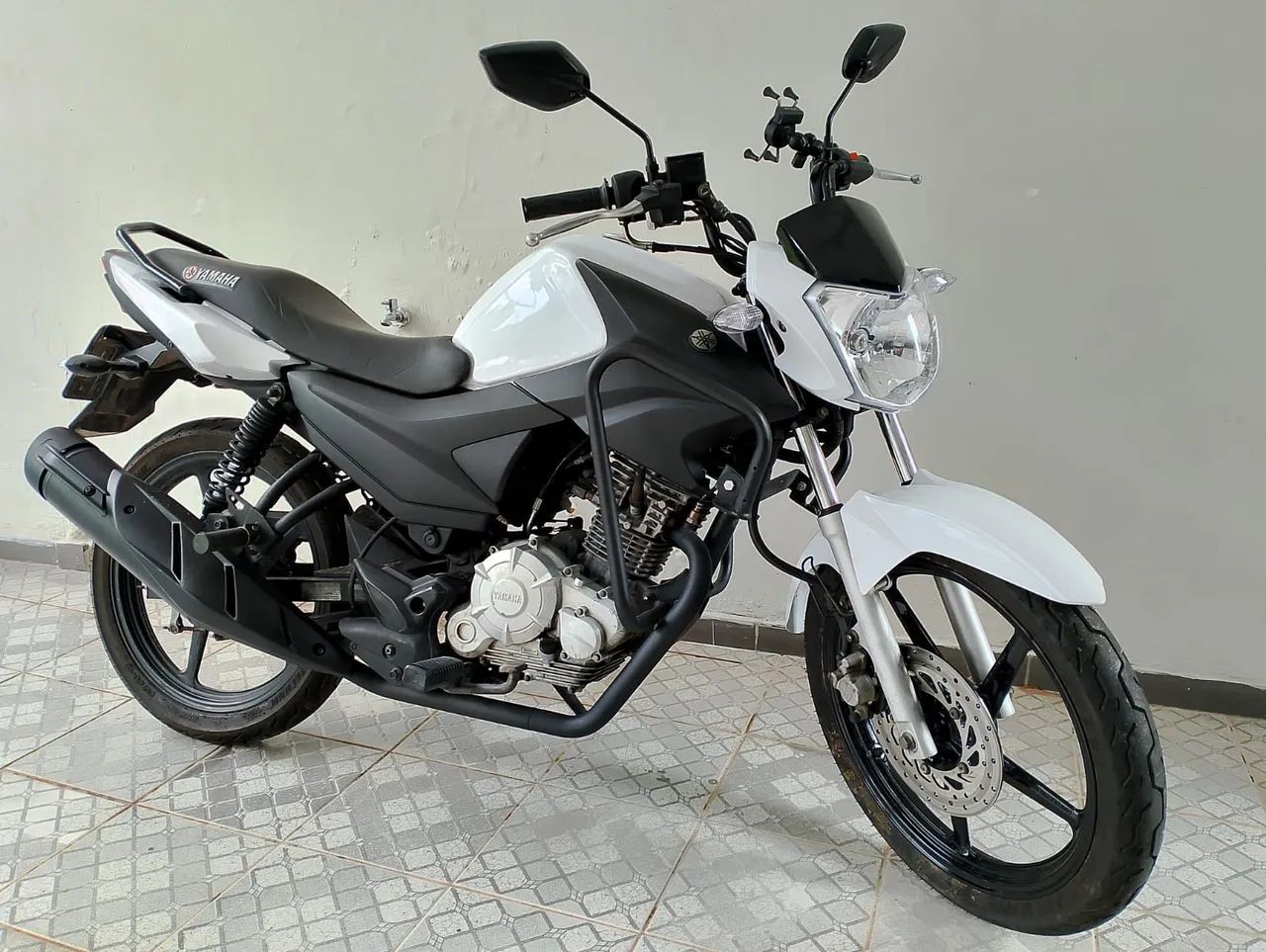 Locação Aluguel de Motos 150