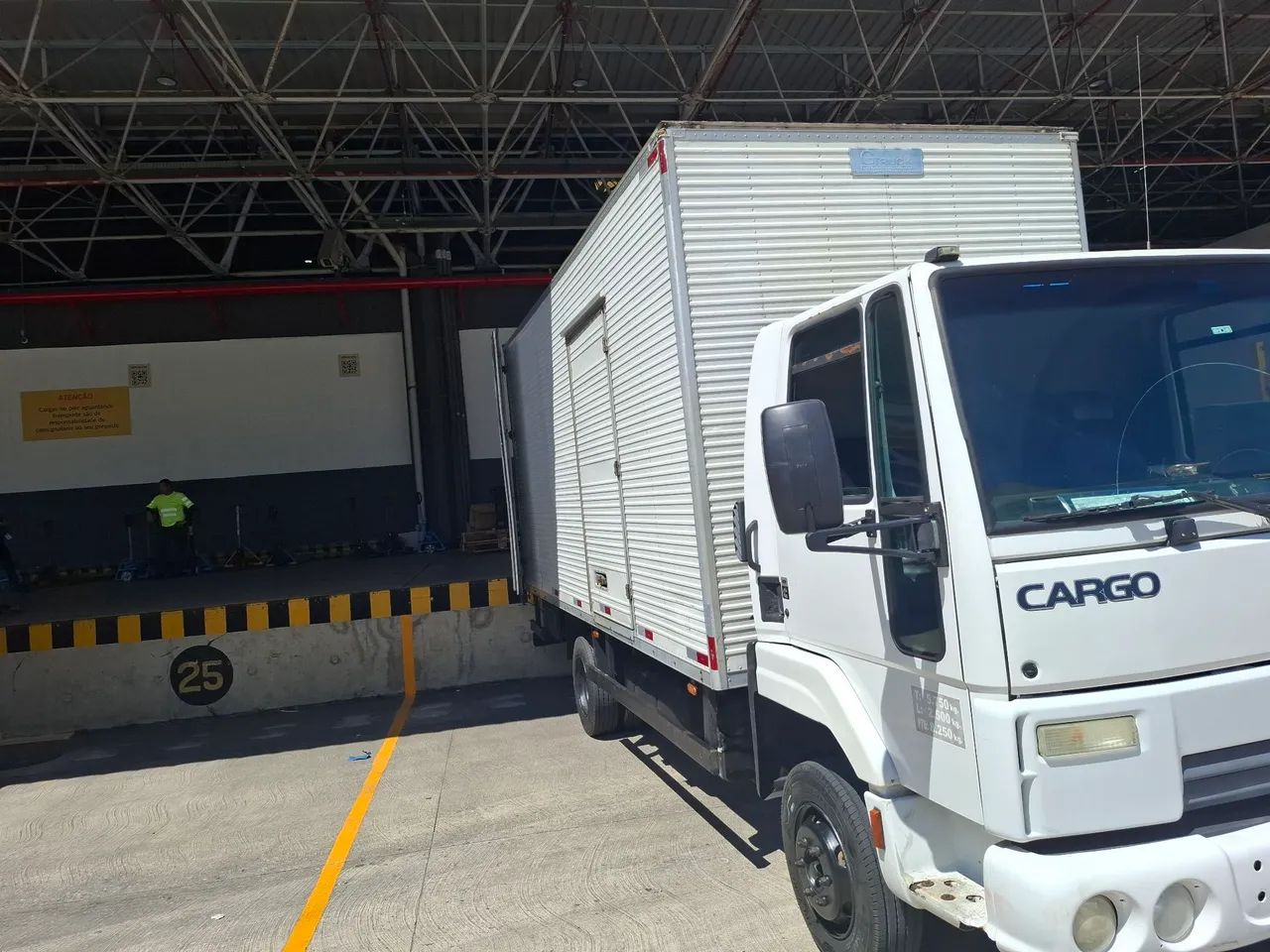Vendo Ford Cargo 816