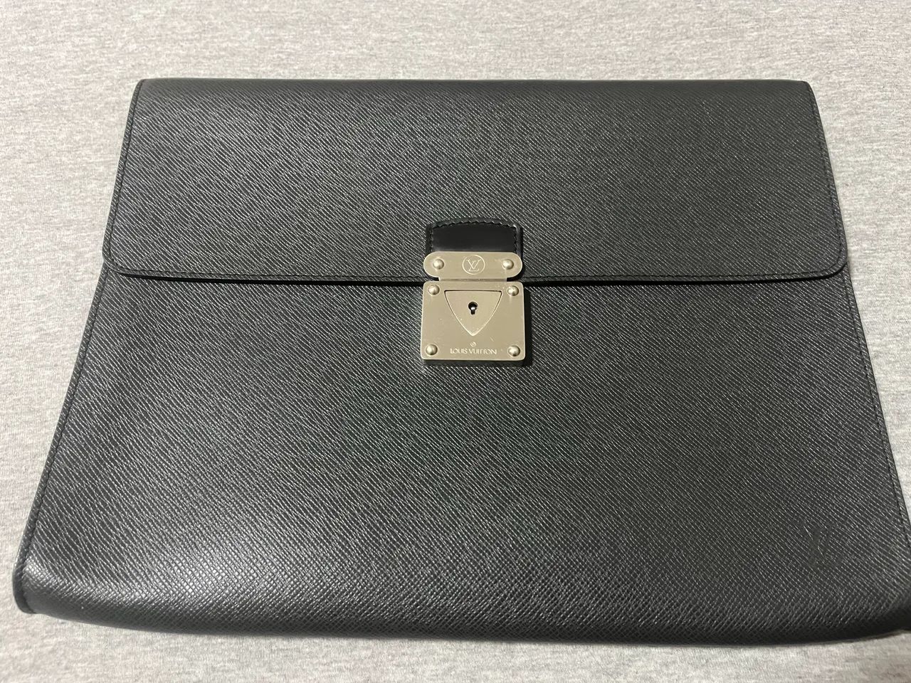 Pasta executiva Louis Vuitton original em couro 