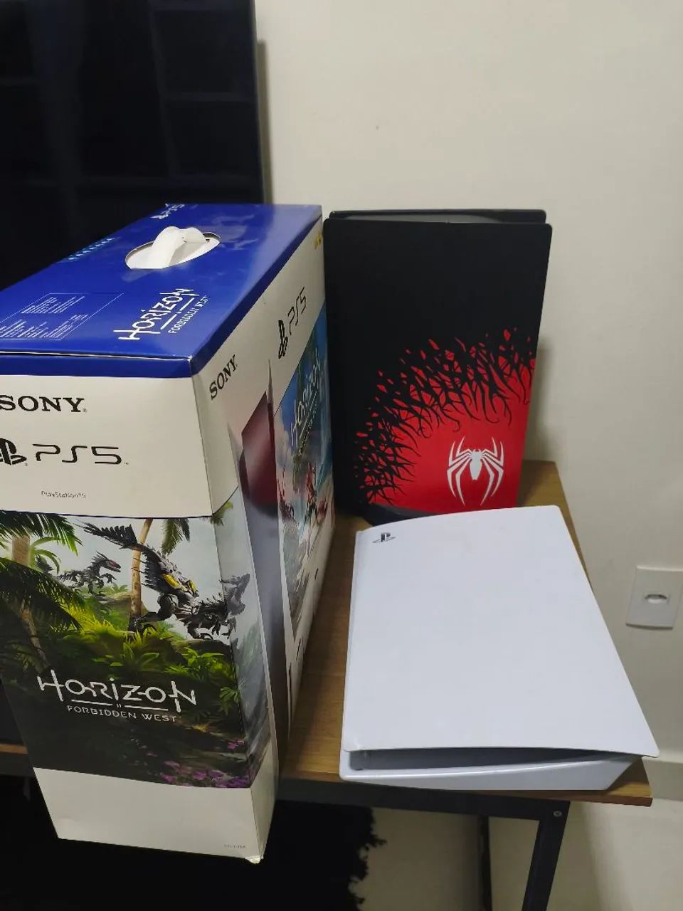 PS5 fat com leitor de disco + 2 dualsense - Foto 2