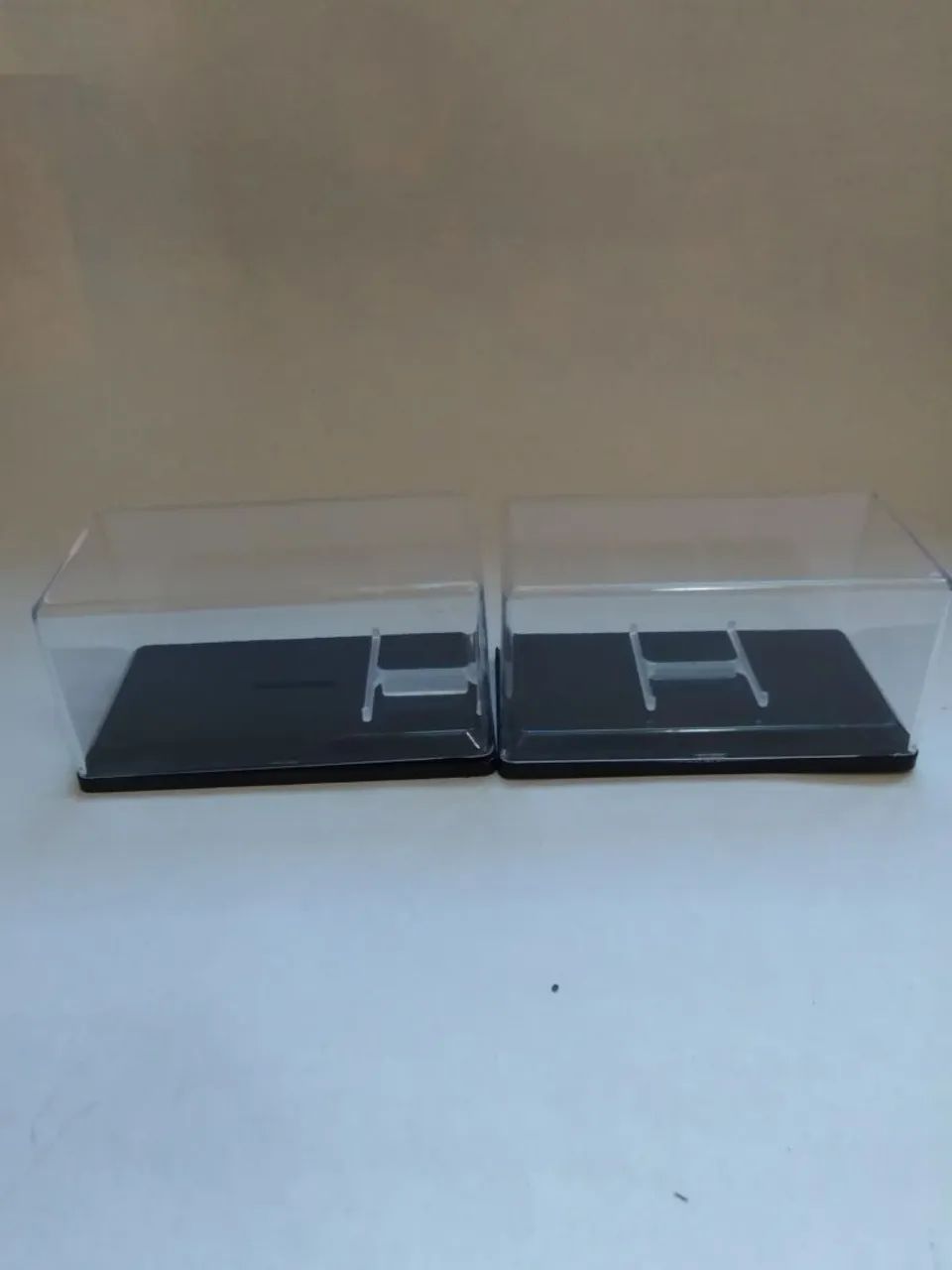 Kit com 2 Caixas Acrílicas para Miniaturas Hot Wheels/ Matchbox - 1/64 - Foto 2