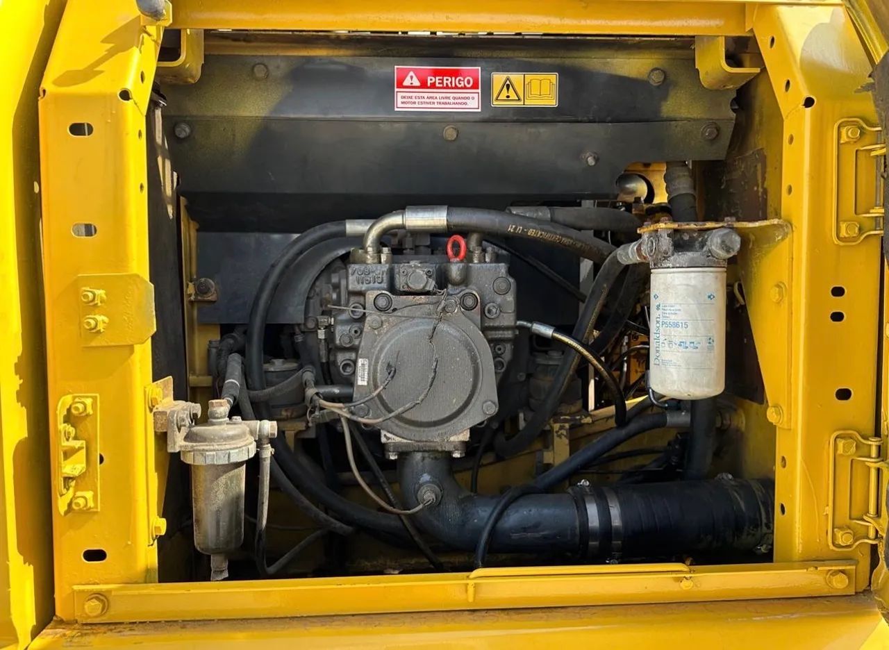 Escavadeira Komatsu PC160  ano 2008 com 16.000 horas, em SP - Foto 5