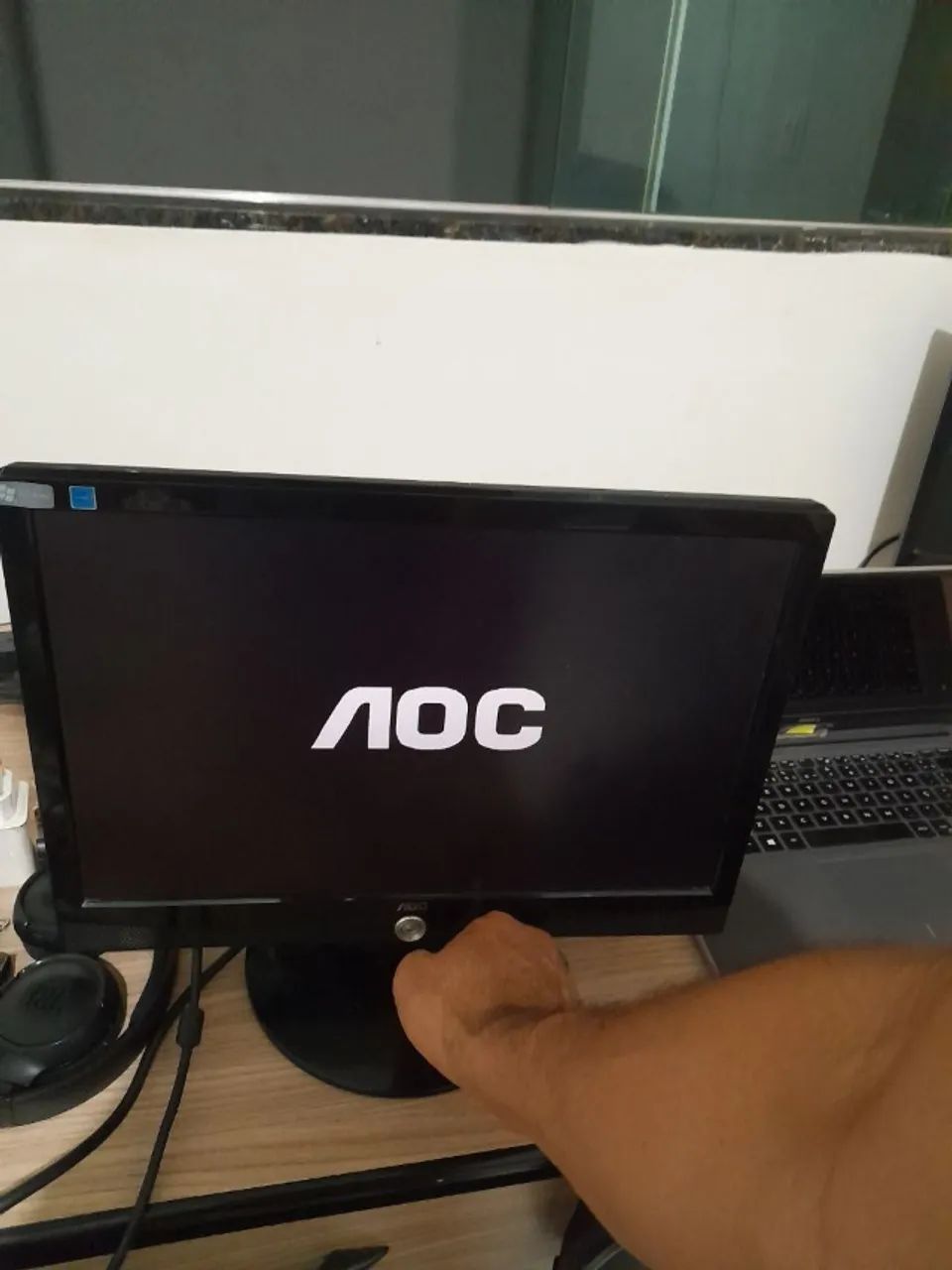 Monitor VGA 14 Polegadas Preto Funcionando