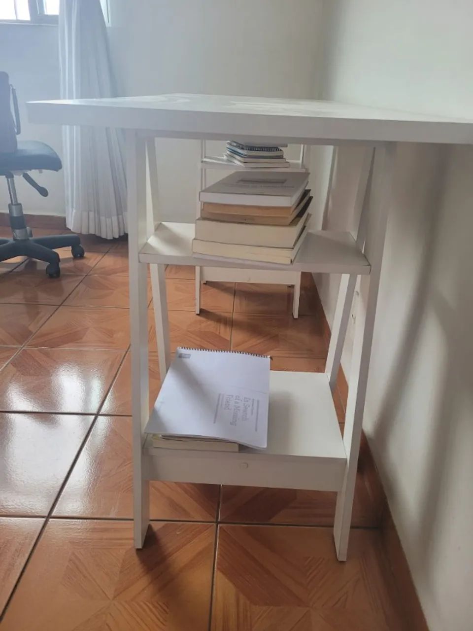 Mesa de escritório/estudos - Foto 2