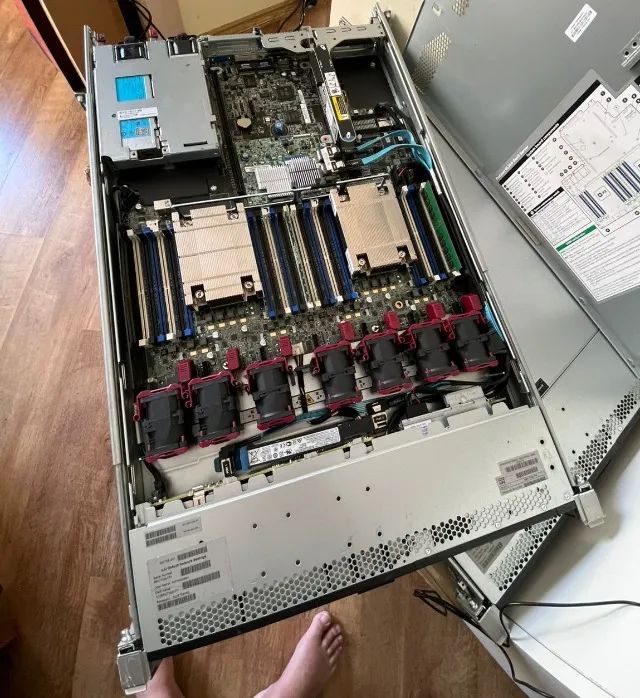 HPE Proliant DL360 Gen09 - Foto 5