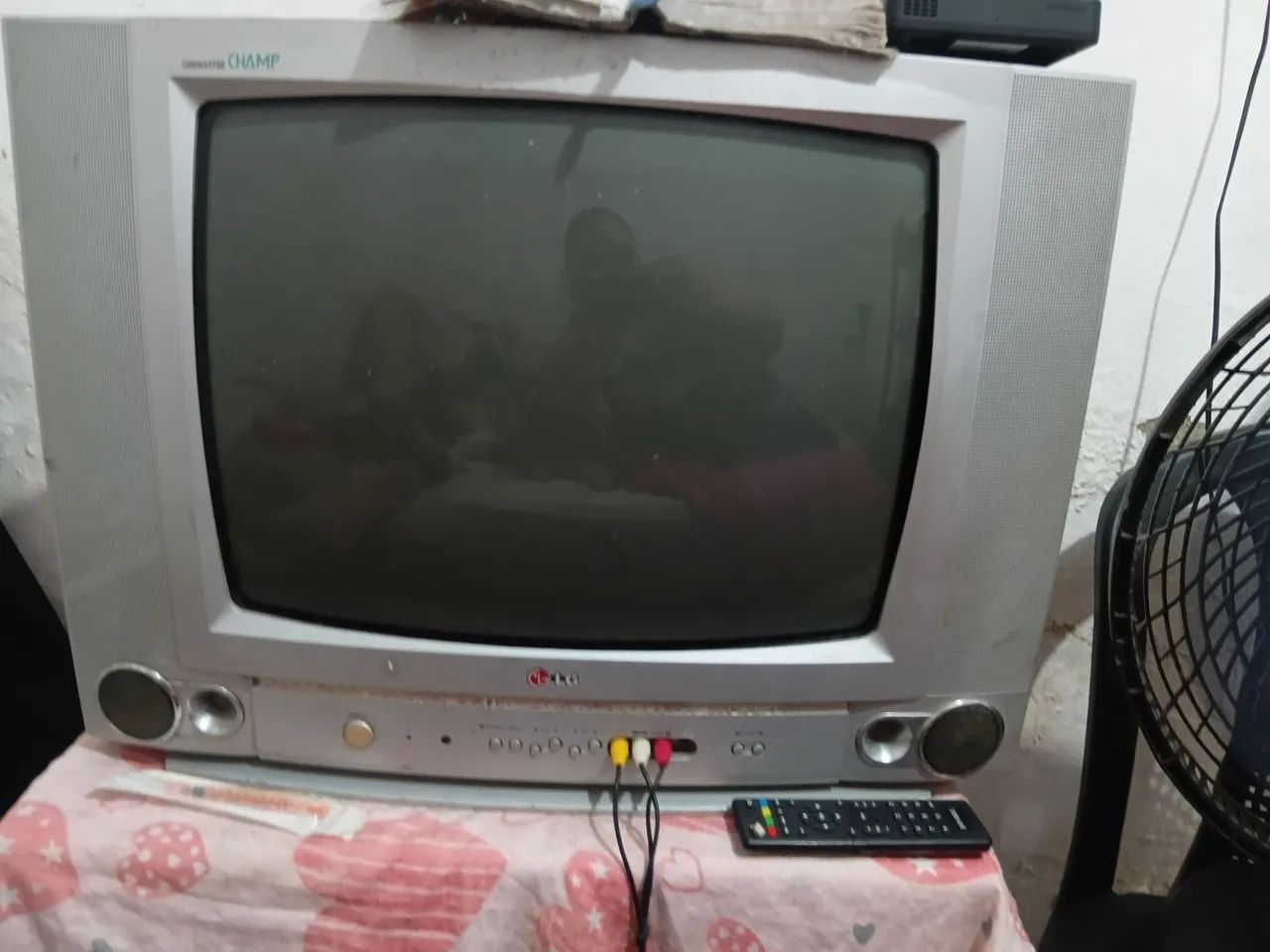 Vendo tv tudo 29 polegadas com decodificador  - Foto 3