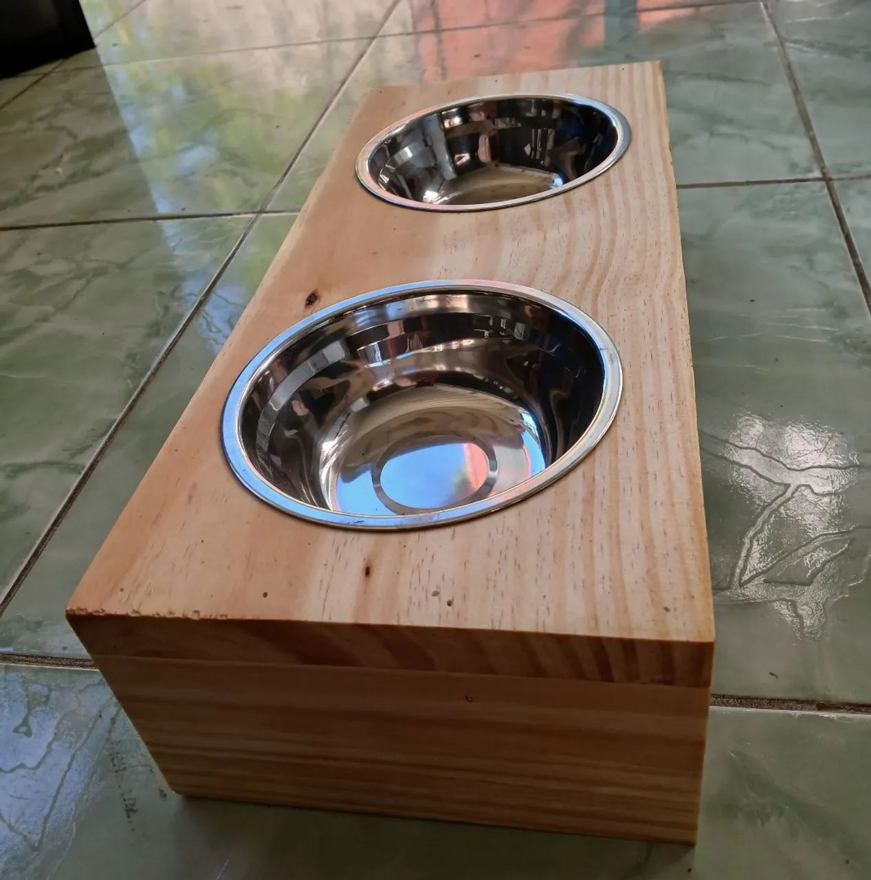 Comedouro pra cães e gatos 