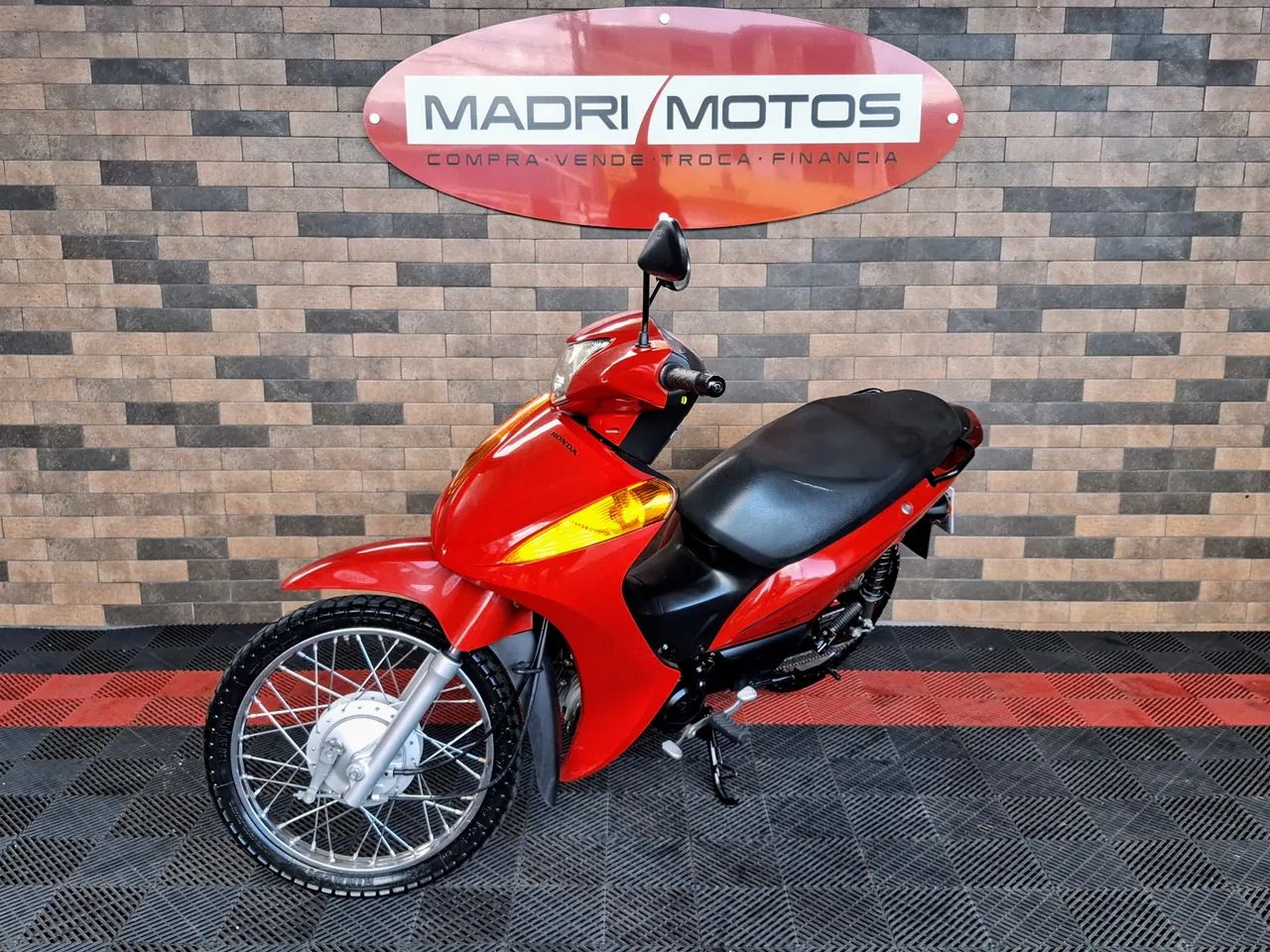 Honda BIZ 100 97 cc  - Foto 4