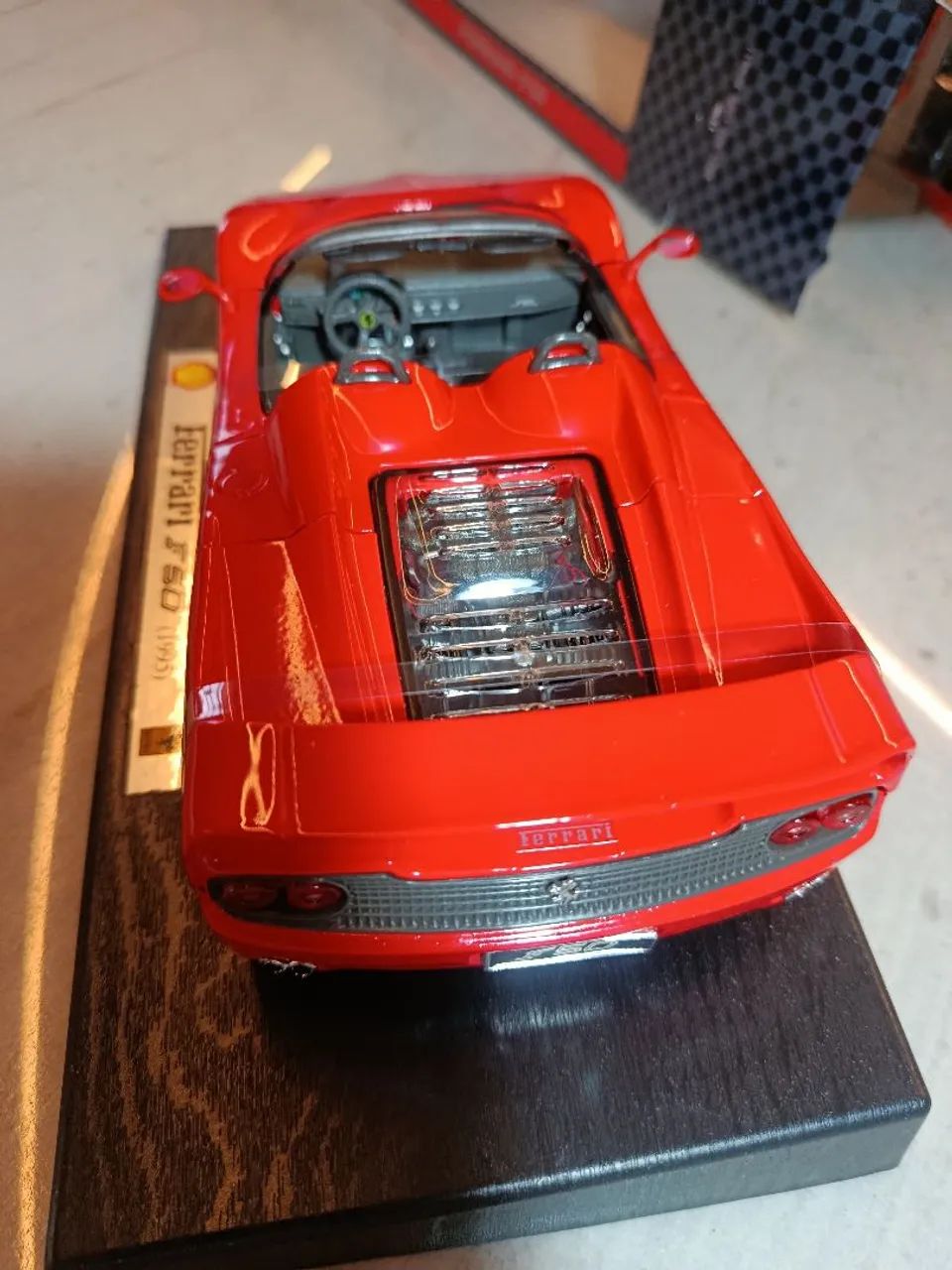 Maisto Ferrari F50 Shell Collection 1:18 Na caixa - Foto 4