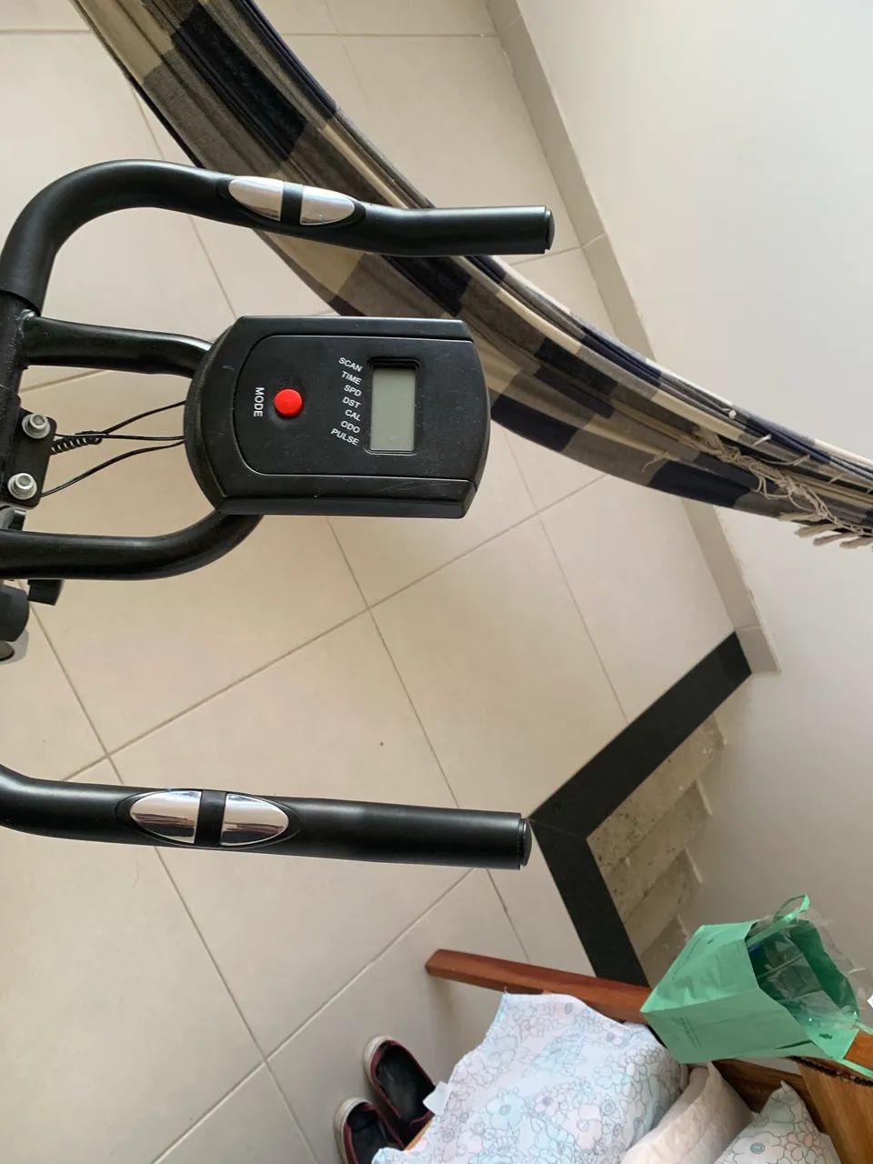 Bicicleta ergométrica 15 kg - Foto 3