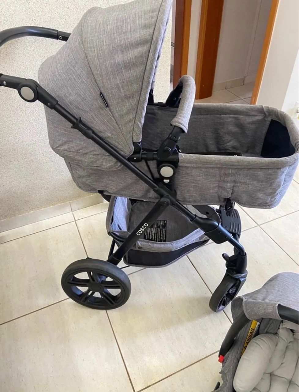 Carrinho Moisés e bebê conforto cosco  - Foto 2