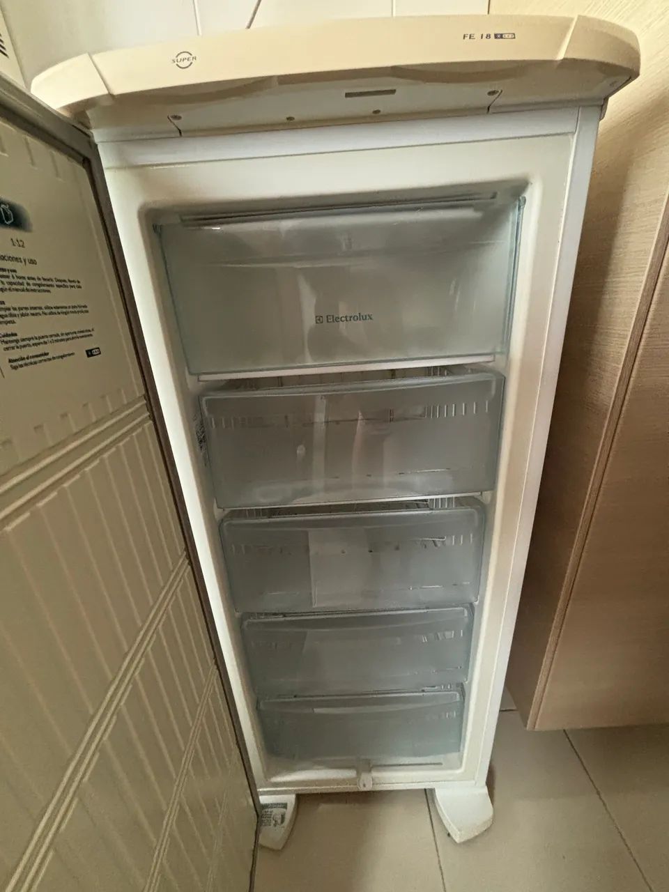 Freezer Eletrolux FE18 - Foto 3